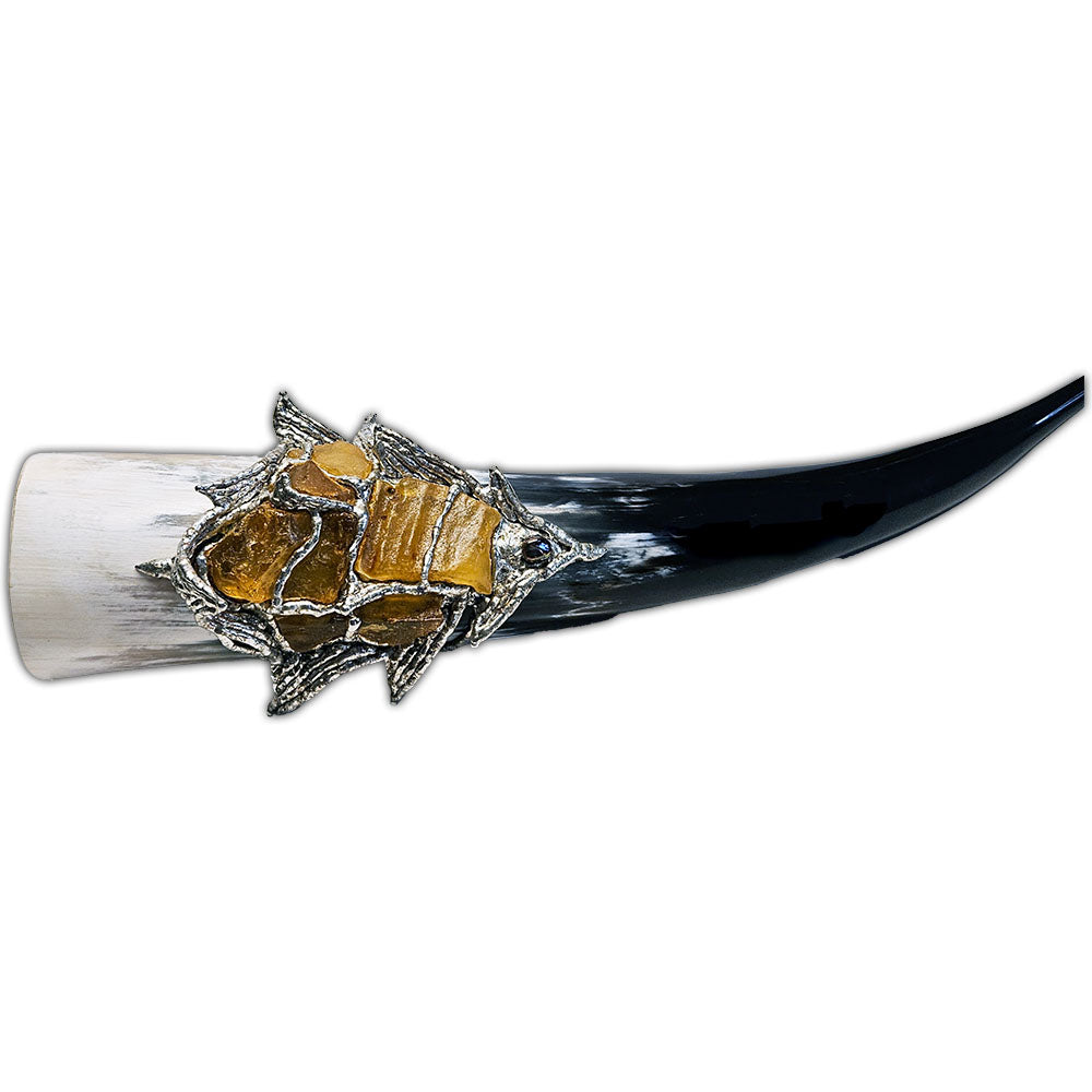 rough amber decorated drinking horn front view